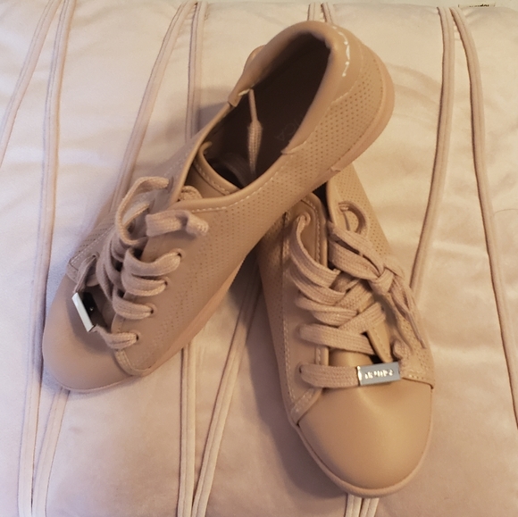 nautica mauve sneakers